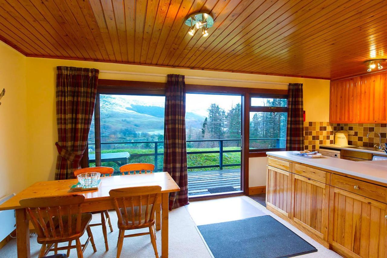 Eagle Chalet Crianlarich Exterior photo