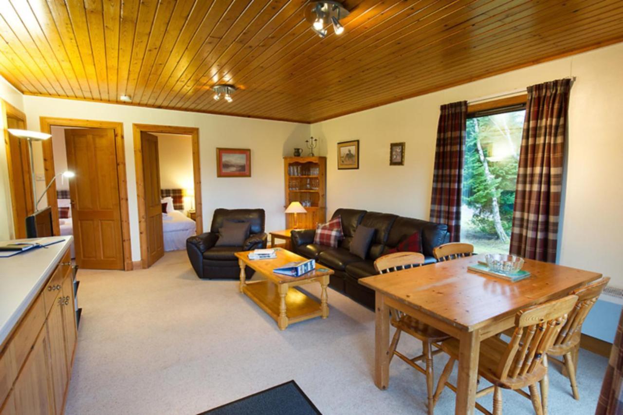 Eagle Chalet Crianlarich Exterior photo