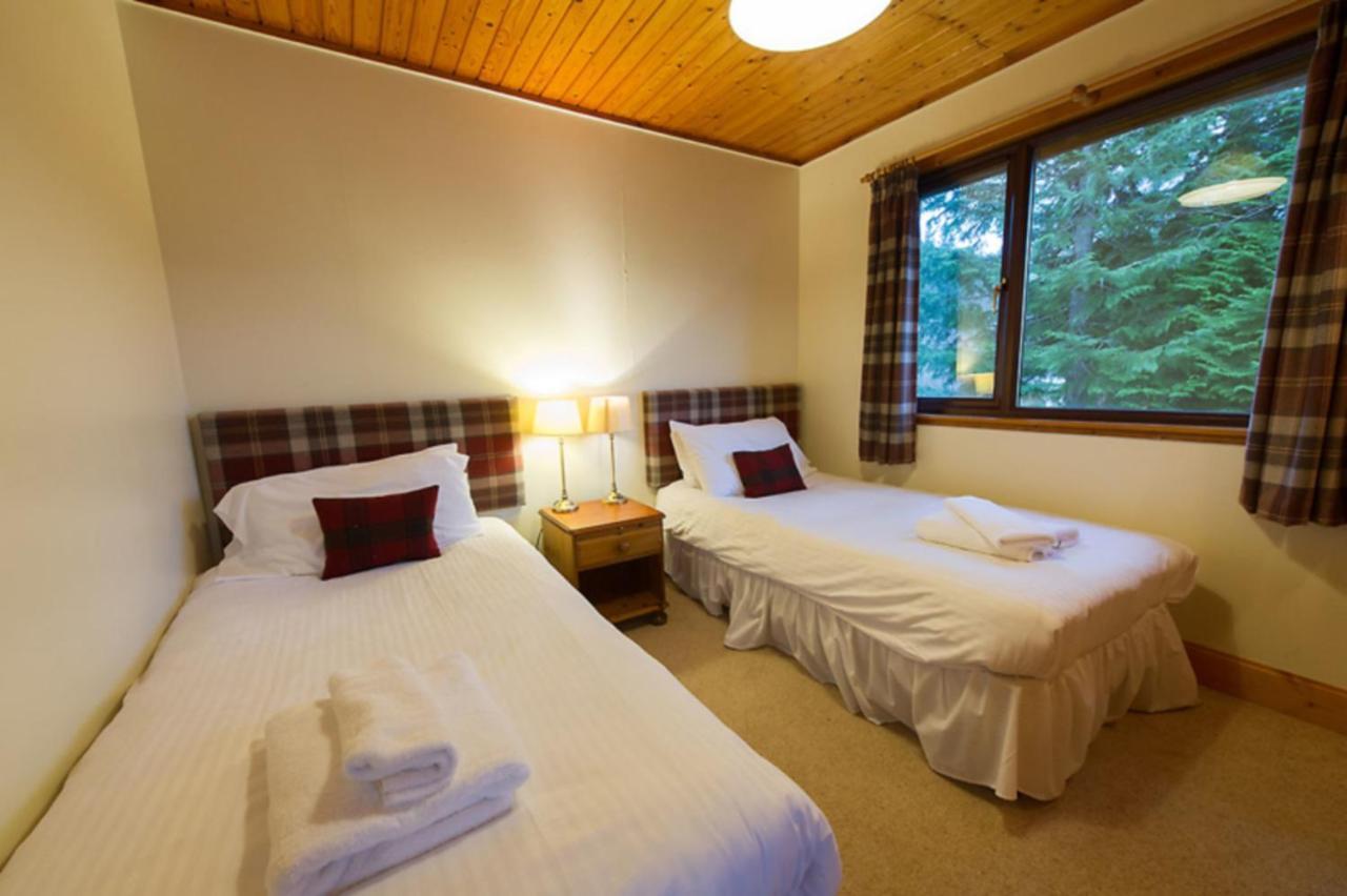 Eagle Chalet Crianlarich Exterior photo