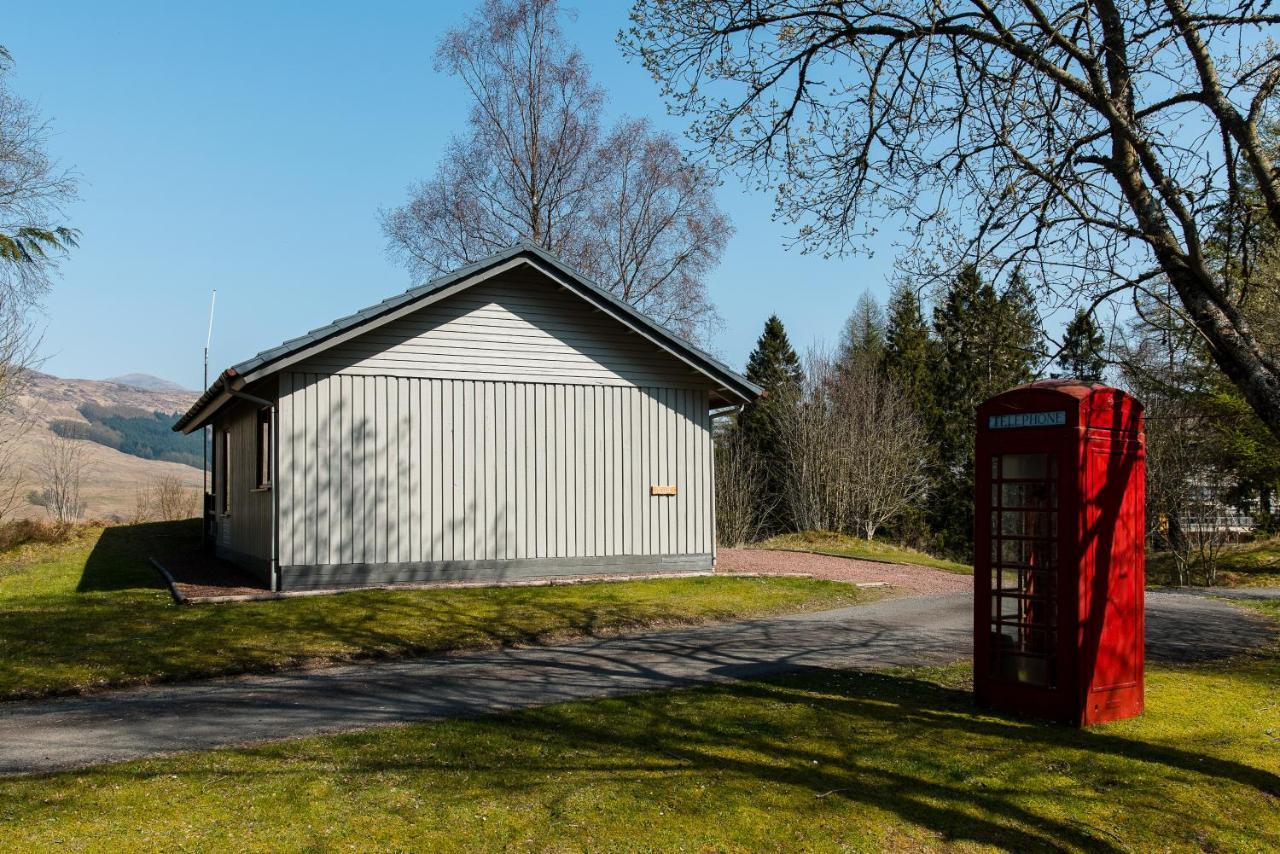 Eagle Chalet Crianlarich Exterior photo